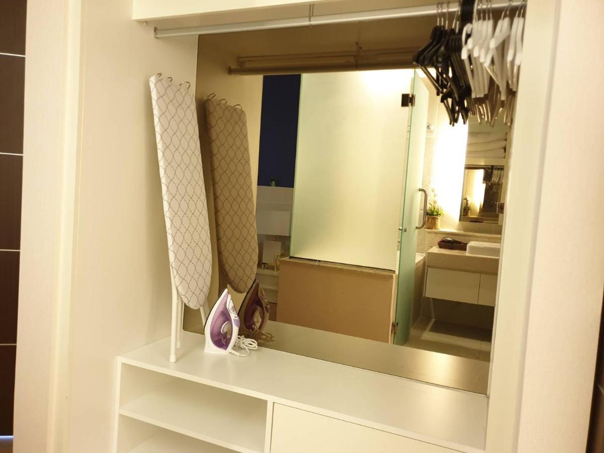 The Astra Chiang Mai Apartment Екстериор снимка
