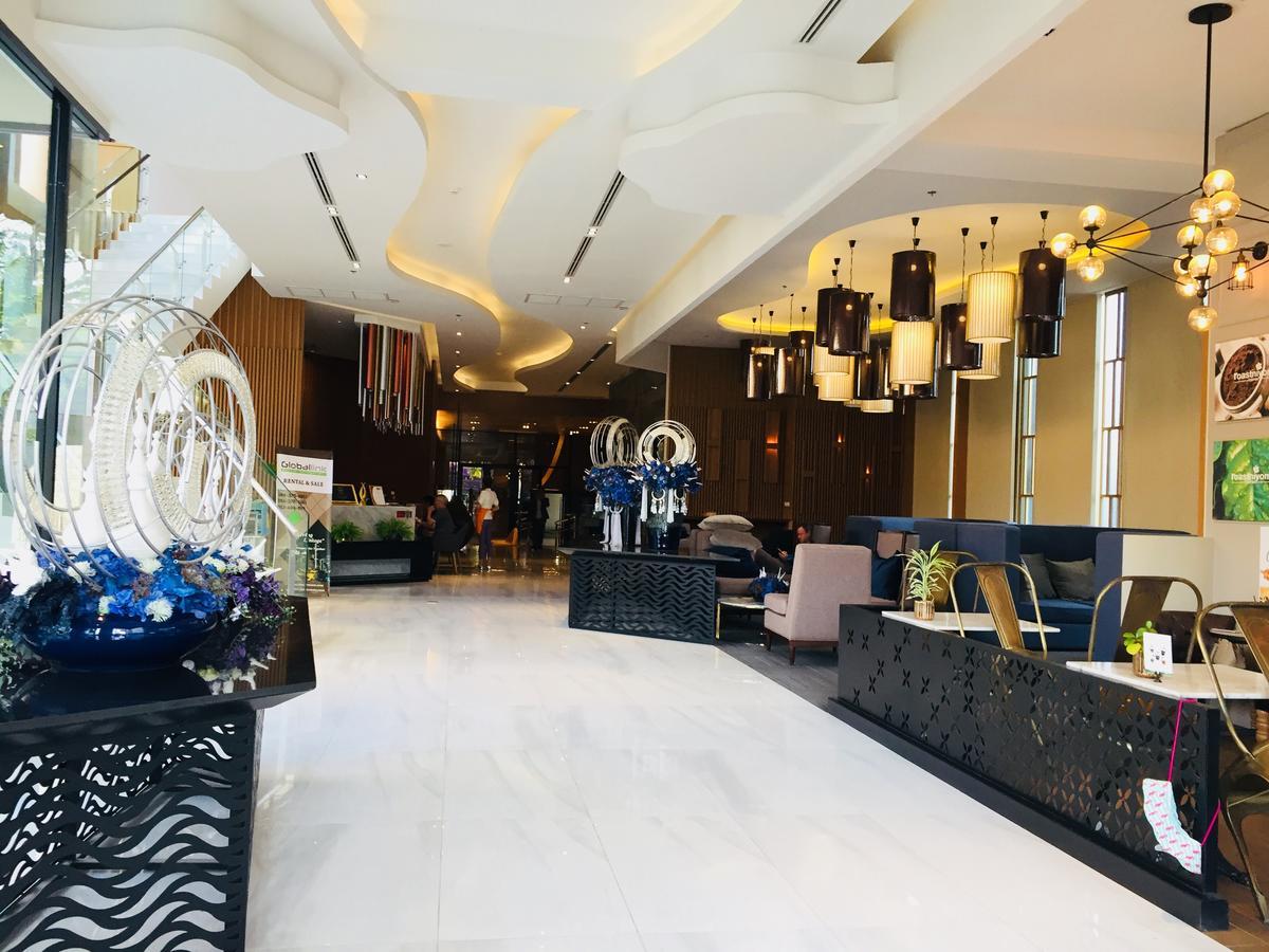 The Astra Chiang Mai Apartment Екстериор снимка