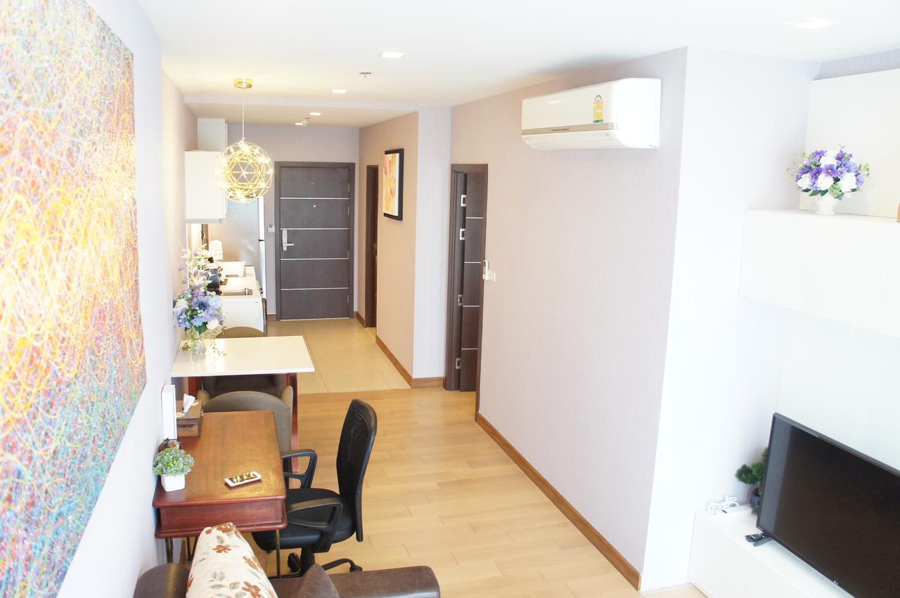 The Astra Chiang Mai Apartment Екстериор снимка