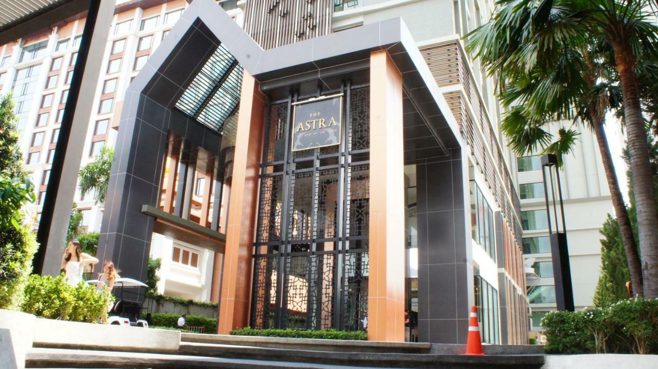 The Astra Chiang Mai Apartment Екстериор снимка