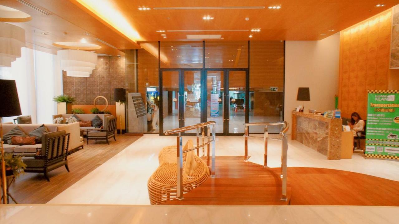 The Astra Chiang Mai Apartment Екстериор снимка