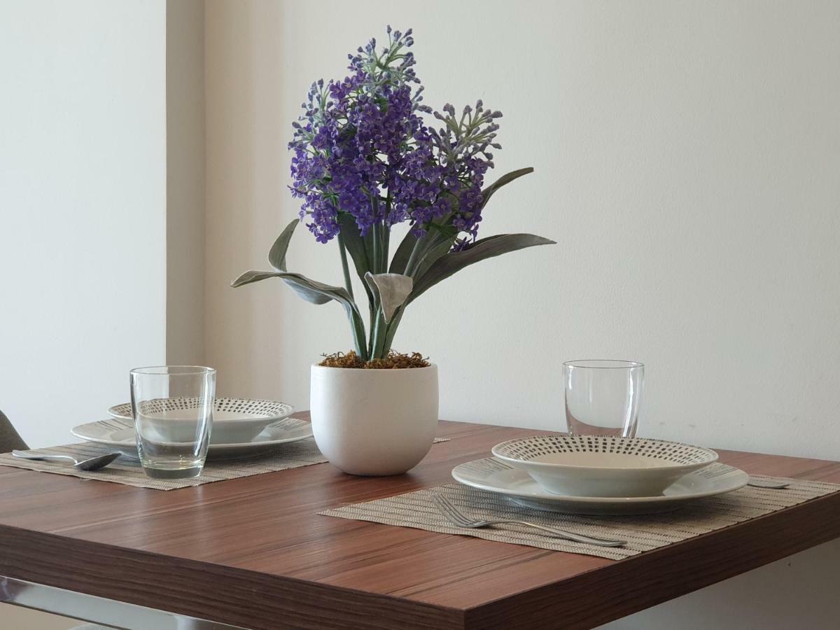 The Astra Chiang Mai Apartment Екстериор снимка