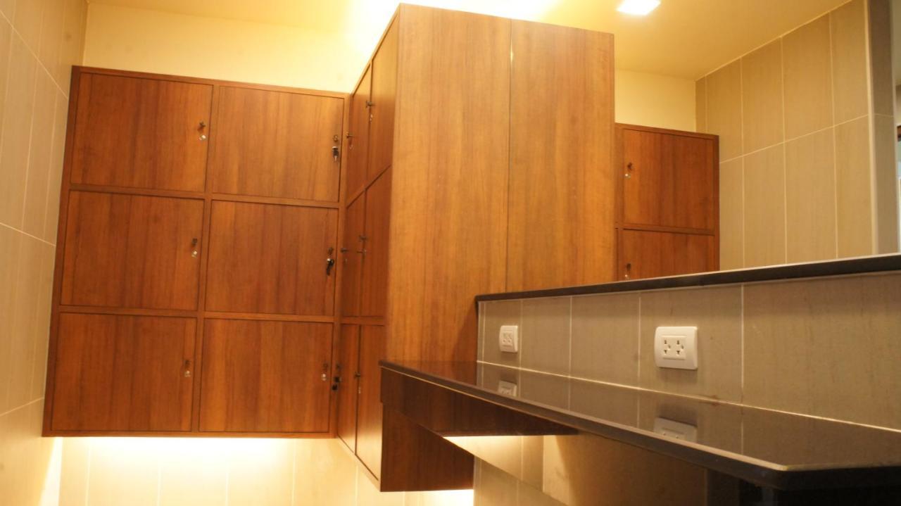 The Astra Chiang Mai Apartment Екстериор снимка