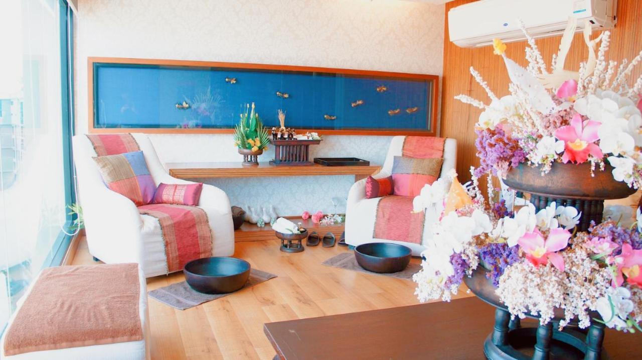 The Astra Chiang Mai Apartment Екстериор снимка