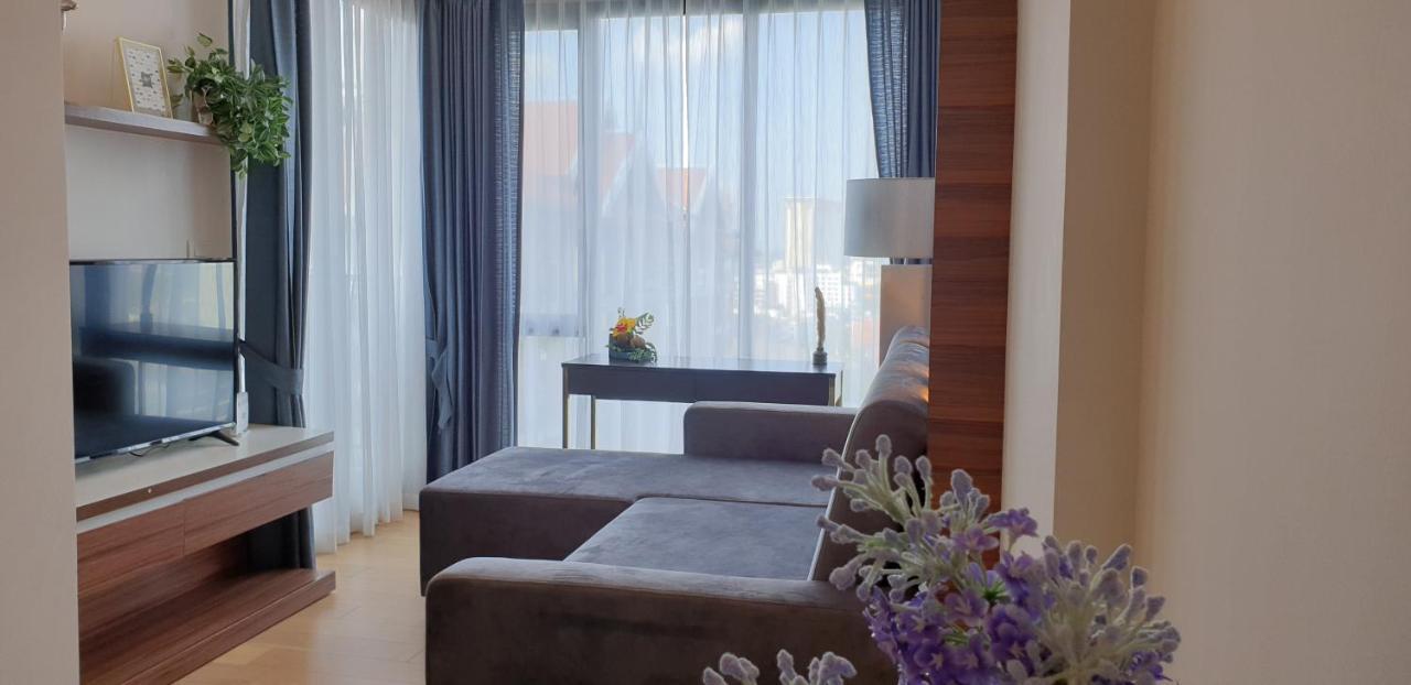 The Astra Chiang Mai Apartment Екстериор снимка